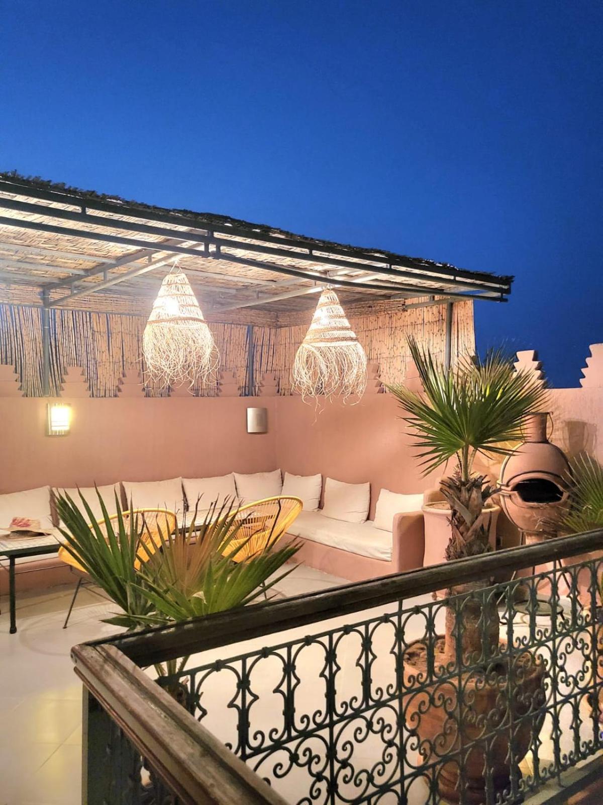 Melilo Avec Piscine Chauffee Сasa de vacaciones *